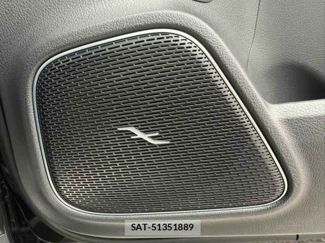 Mercedes Benz EQB 2025-07 8880731-8