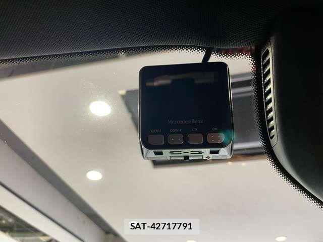 Mercedes Benz EQC 2021-12 7501459-3