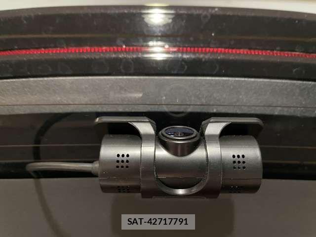 Mercedes Benz EQC 2021-12 7501459-4