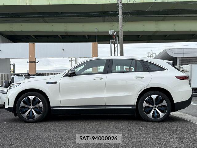 Mercedes Benz EQC 2021-06 7786944-6