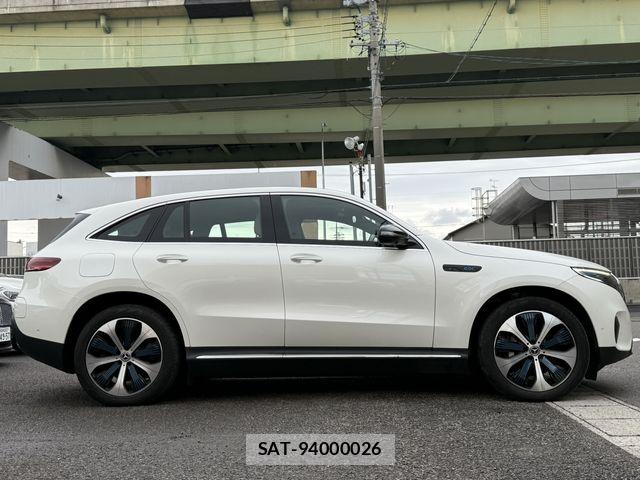 Mercedes Benz EQC 2021-06 7786944-7