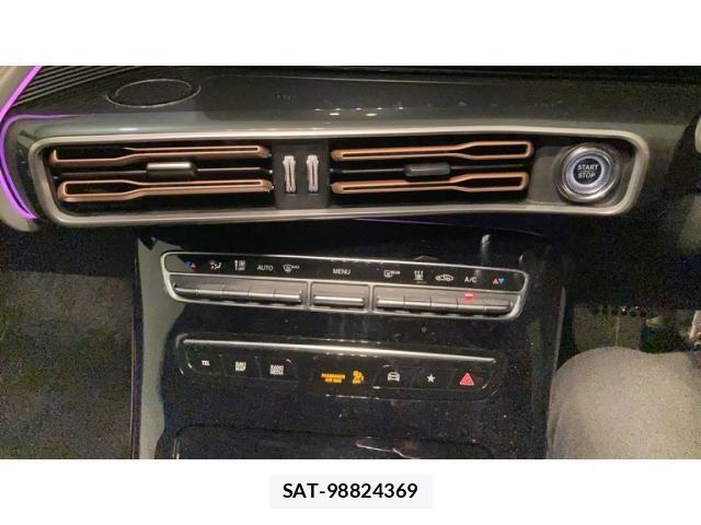 Mercedes Benz EQC 2021-09 8366952-20