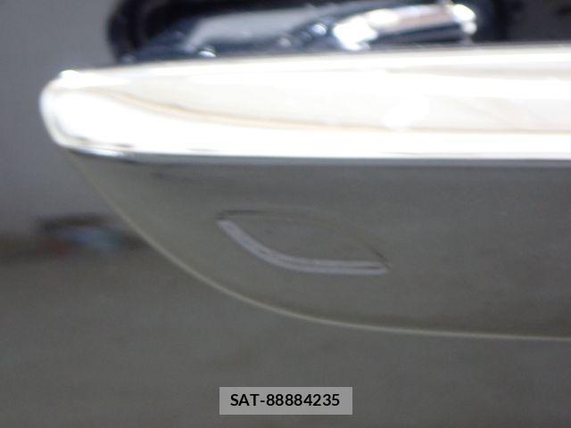 Mercedes Benz EQE 2023-10 4422114-10