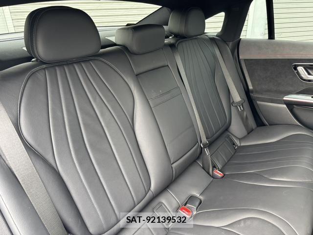 Mercedes Benz EQE 2025-02 4596371-4