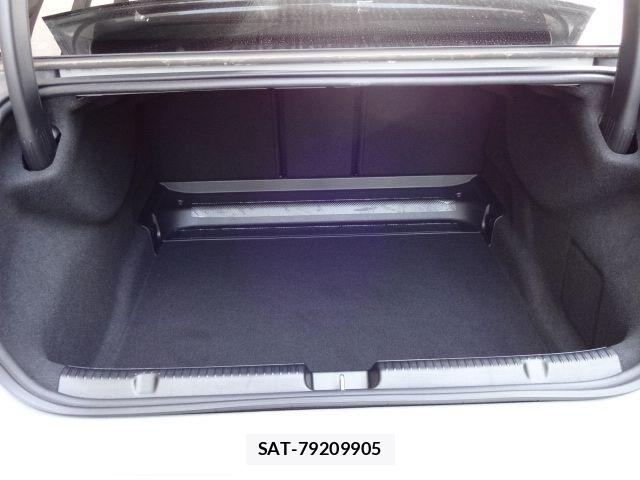 Mercedes Benz EQE 2023-01 7455726-10
