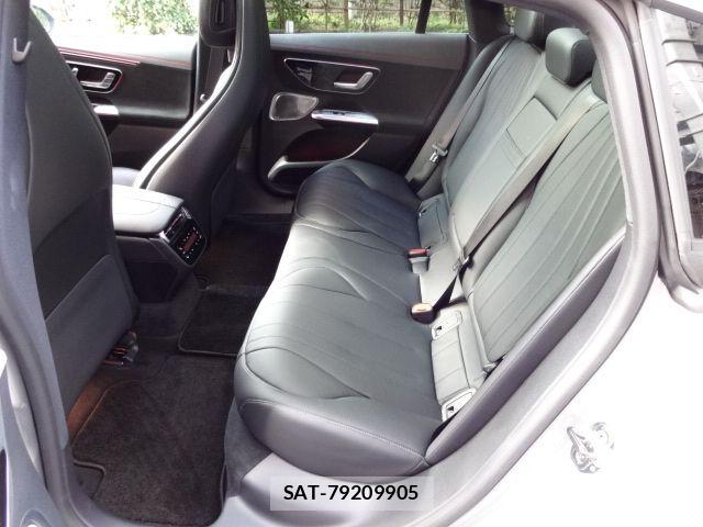 Mercedes Benz EQE 2023-01 7455726-17