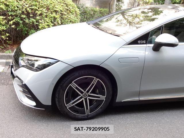 Mercedes Benz EQE 2023-01 7455726-4