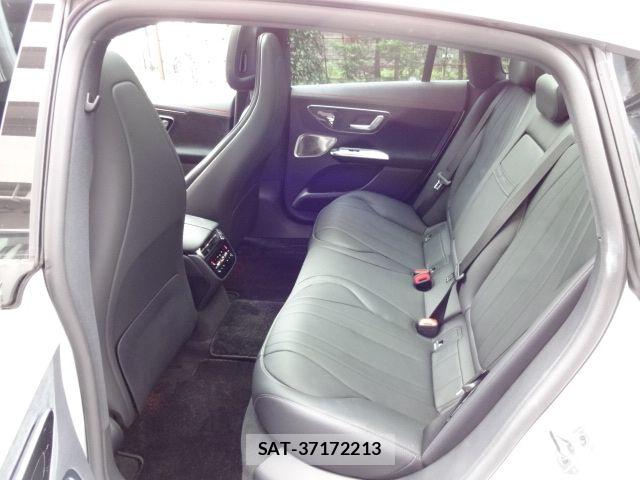 Mercedes Benz EQE 2024-01 7618006-17