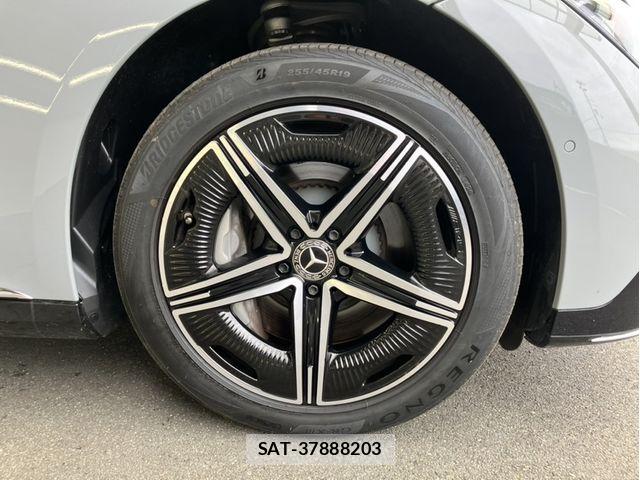 Mercedes Benz EQE 2024-02 7877700-4