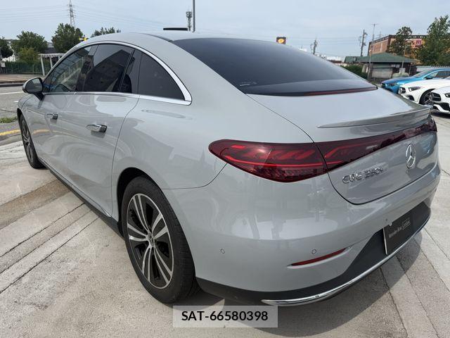 Mercedes Benz EQE 2023-12 8036702-3