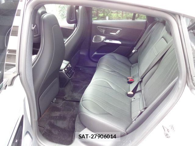 Mercedes Benz EQE 2023-12 8036697-17