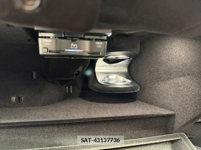 Mercedes Benz EQE 2022-12 8036701-12