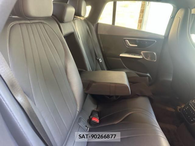 Mercedes Benz EQE 2022-11 8366951-6