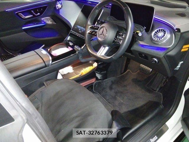 Mercedes Benz EQE 2023-03 8627663-1