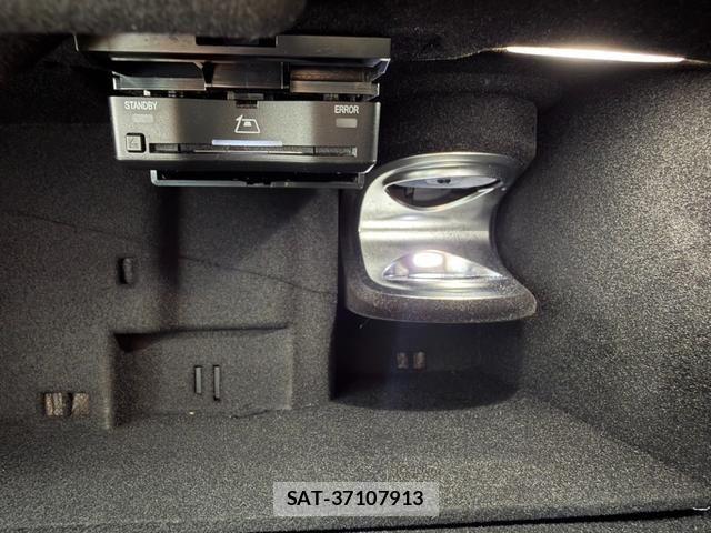 Mercedes Benz EQE 2024-05 7328300-9