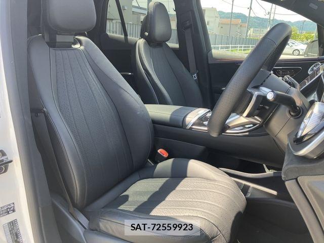 Mercedes Benz EQE 2023-10 7392833-10