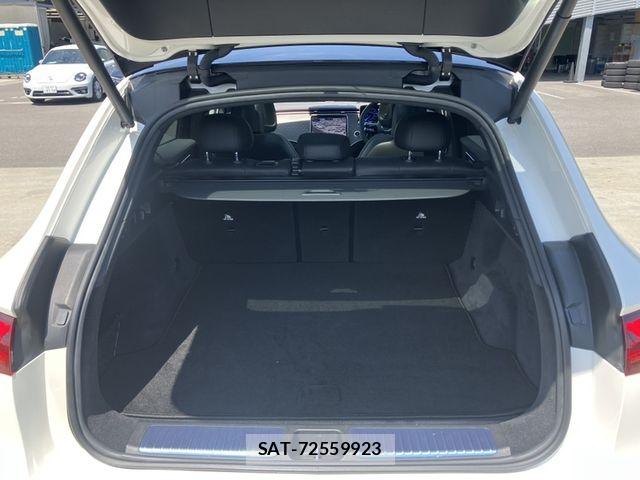 Mercedes Benz EQE 2023-10 7392833-14