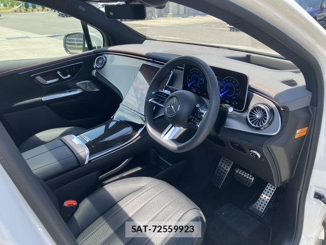 Mercedes Benz EQE 2023-10 7392833-1