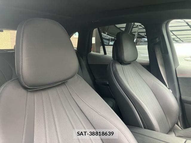 Mercedes Benz EQE 2023-08 8743869-13
