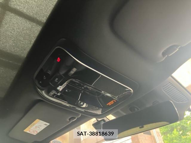 Mercedes Benz EQE 2023-08 8743869-22