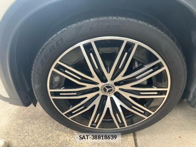 Mercedes Benz EQE 2023-08 8743869-4