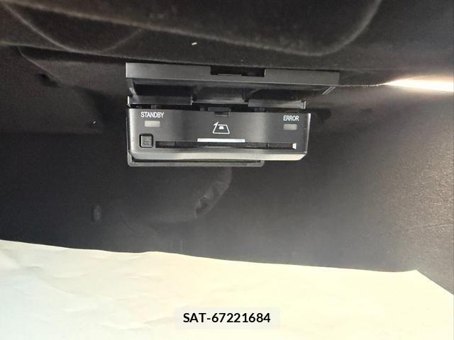 Mercedes Benz EQS 2025-03 7455727-8