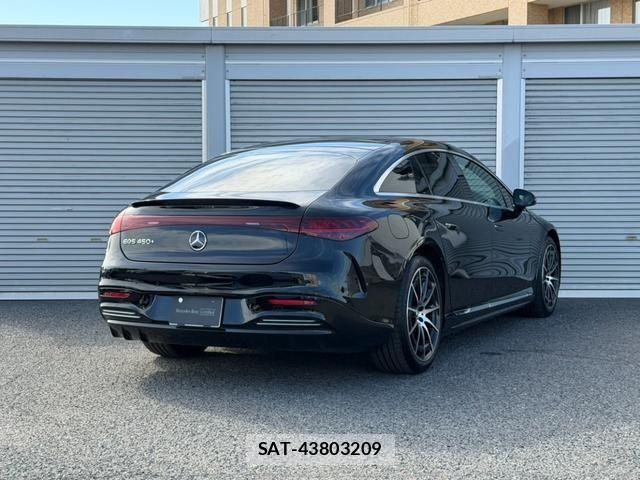 Mercedes Benz EQS 2025-01 7455725-2