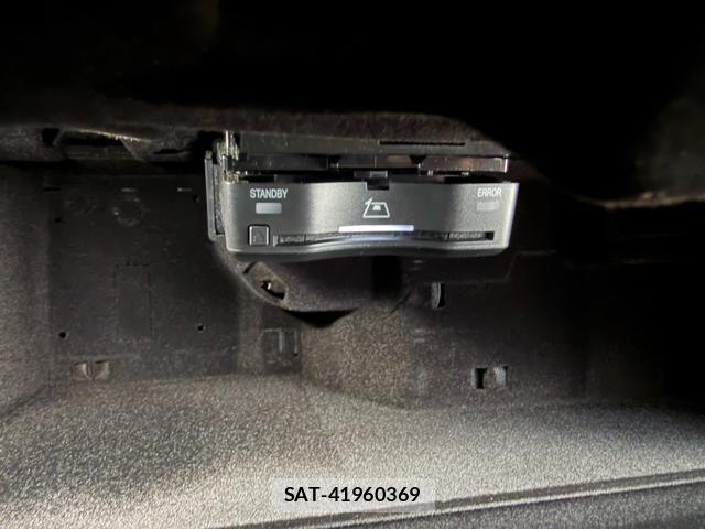 Mercedes Benz EQS 2024-03 7618009-12