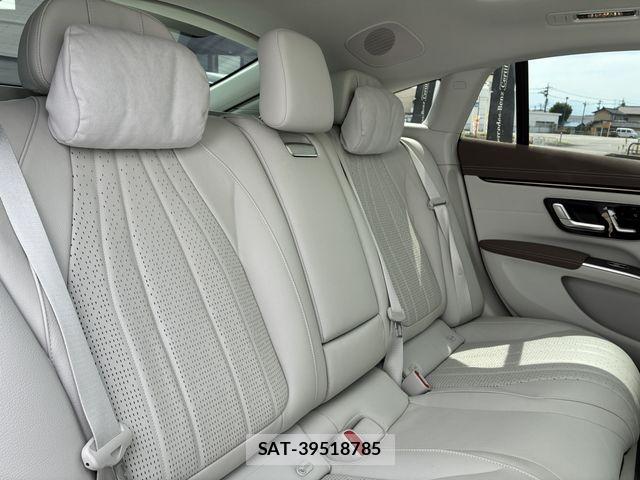 Mercedes Benz EQS 2023-11 8036704-16