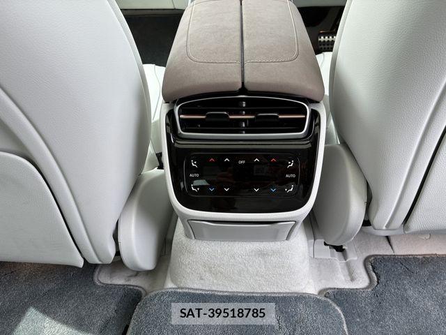 Mercedes Benz EQS 2023-11 8036704-17