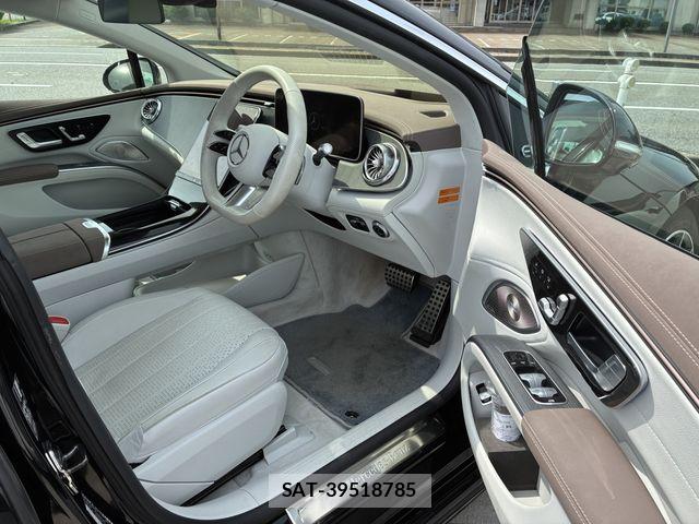 Mercedes Benz EQS 2023-11 8036704-6