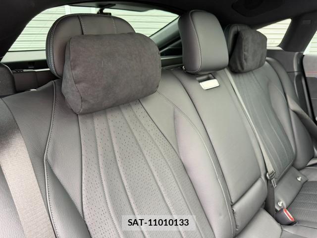 Mercedes Benz EQS 2023-09 8036703-4