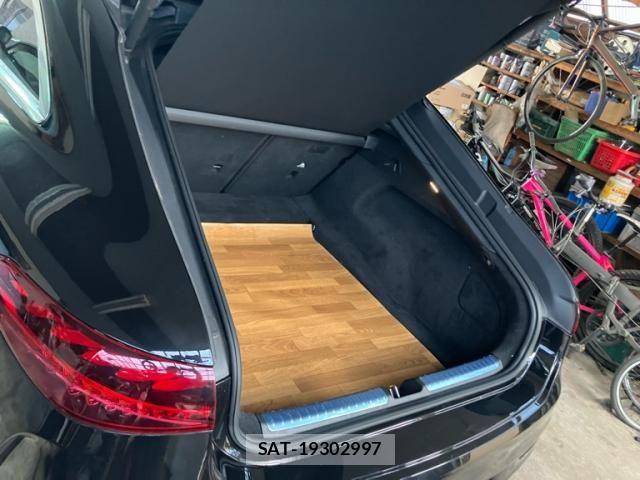 Mercedes Benz EQS 2023-05 8366955-10