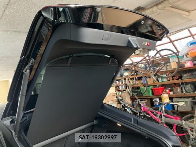 Mercedes Benz EQS 2023-05 8366955-12