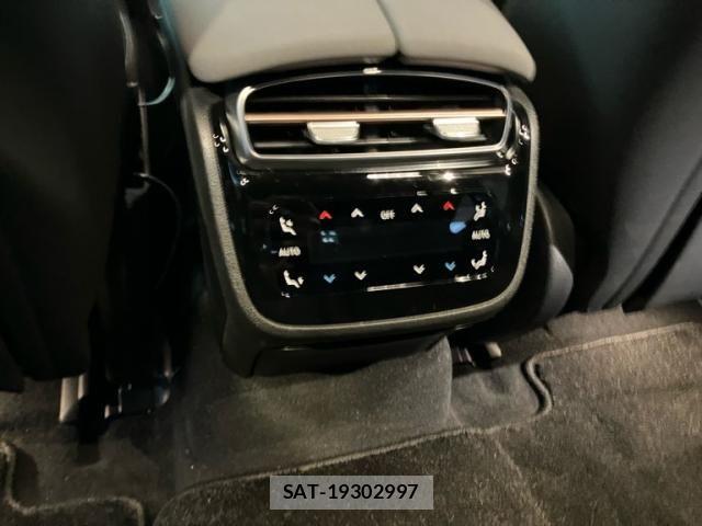 Mercedes Benz EQS 2023-05 8366955-13