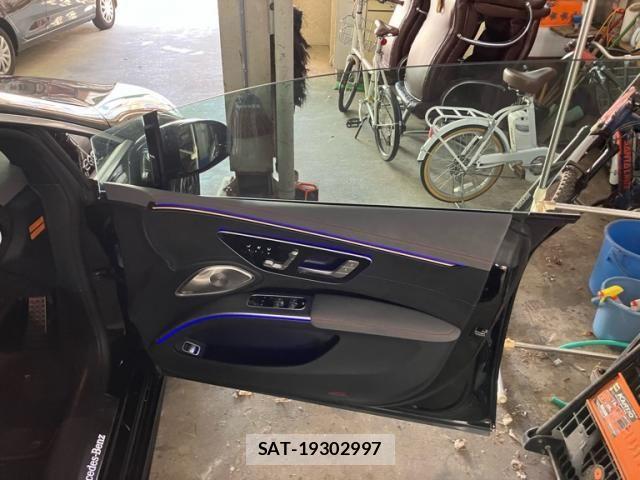 Mercedes Benz EQS 2023-05 8366955-15