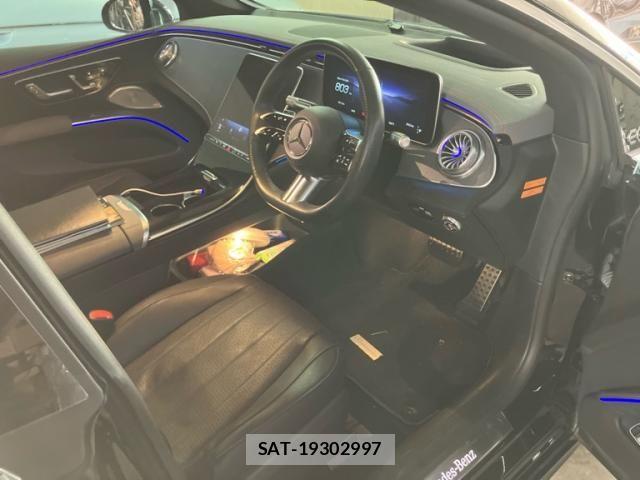 Mercedes Benz EQS 2023-05 8366955-17