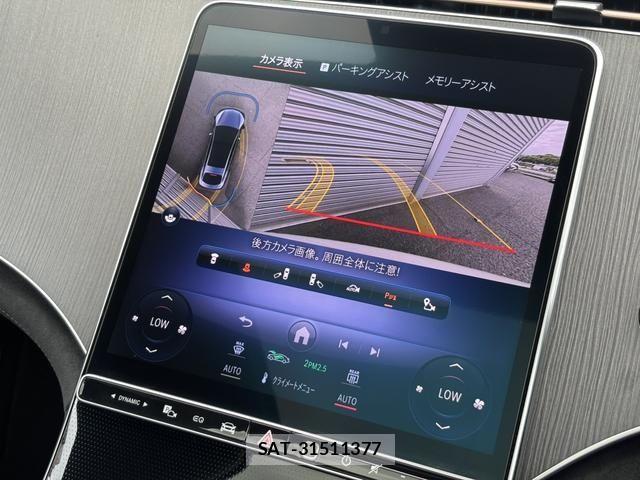 Mercedes Benz EQS 2022-10 8525727-6