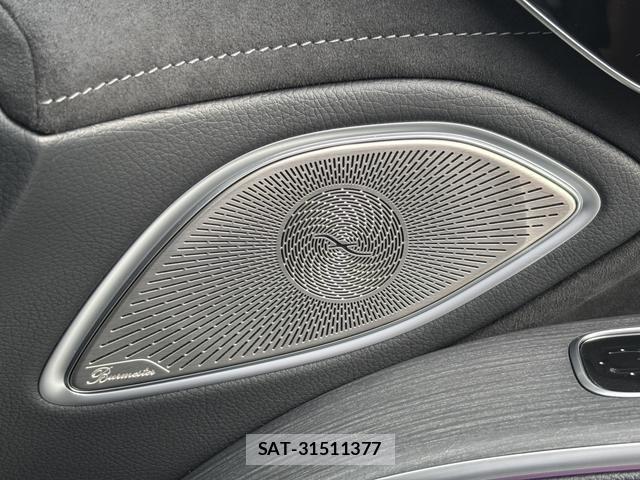 Mercedes Benz EQS 2022-10 8525727-8