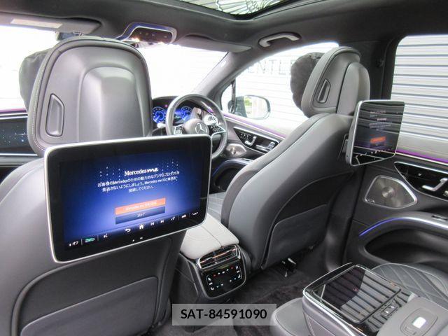 Mercedes Benz EQS 2023-06 4755421-25