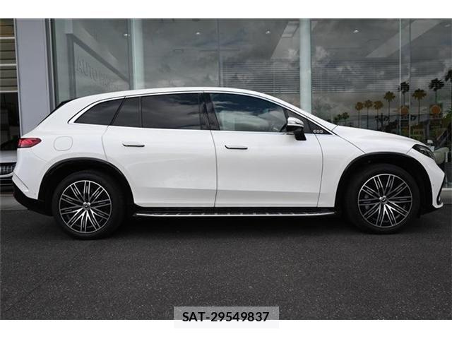 Mercedes Benz EQS 2024-11 7725547-1