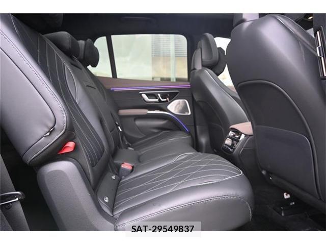 Mercedes Benz EQS 2024-11 7725547-8