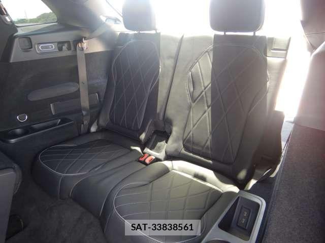 Mercedes Benz EQS 2023-07 8315396-13