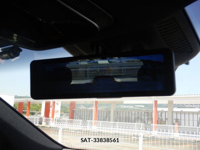 Mercedes Benz EQS 2023-07 8315396-21