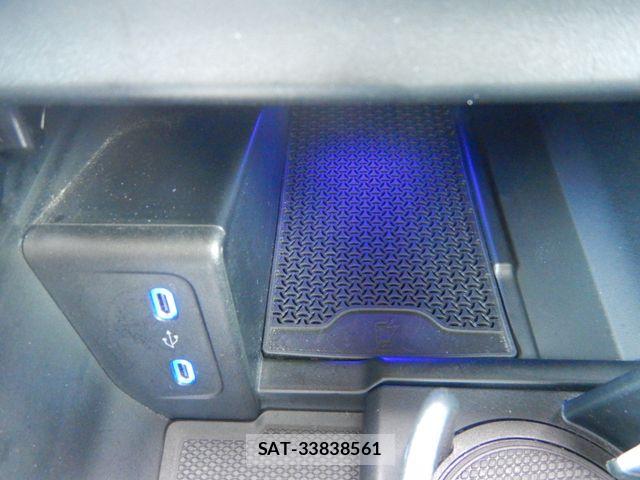 Mercedes Benz EQS 2023-07 8315396-22