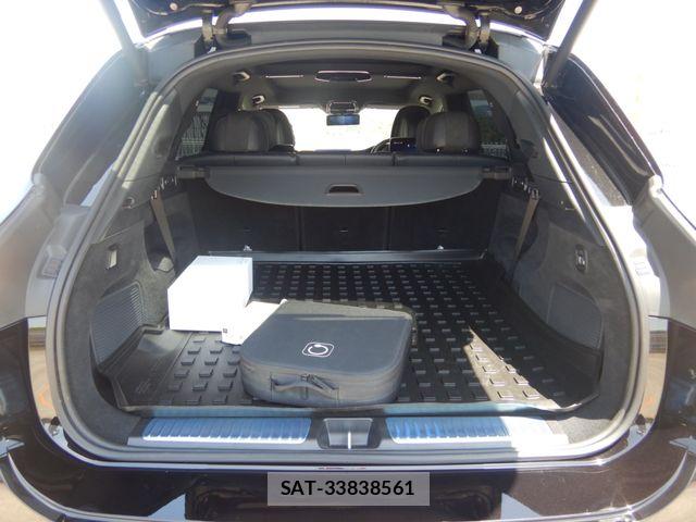 Mercedes Benz EQS 2023-07 8315396-29