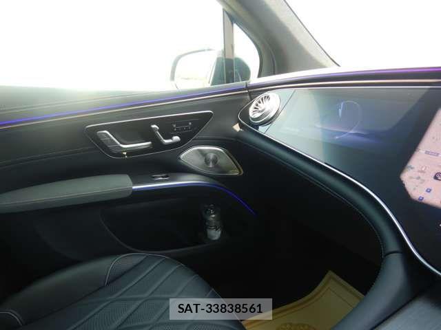 Mercedes Benz EQS 2023-07 8315396-5