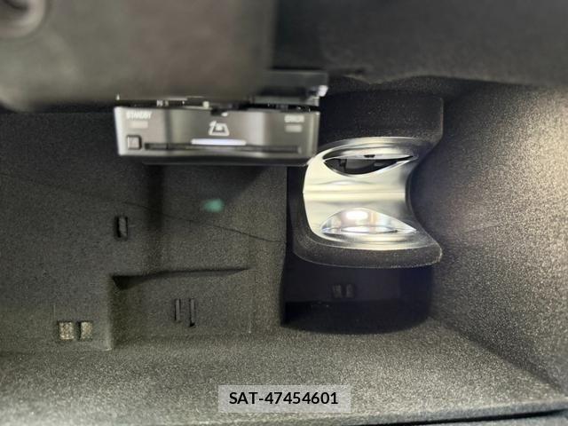Mercedes Benz EQS 2024-06 8336744-12