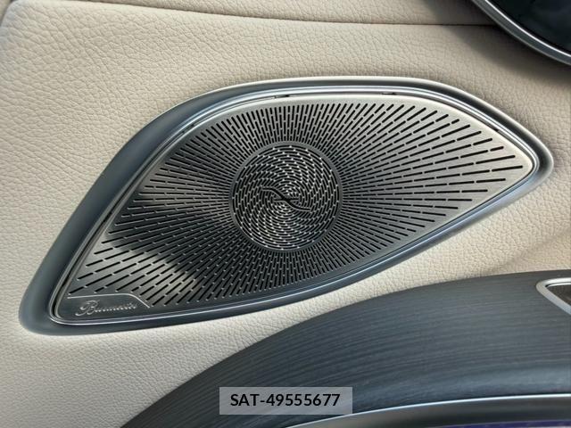 Mercedes Benz EQS 2024-01 8336745-8