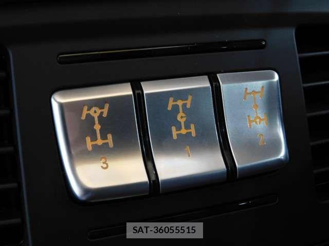Mercedes Benz G-CLASS 2018-07 1237055-11